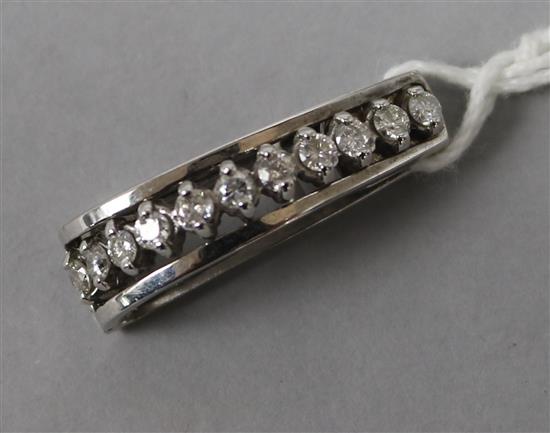 A white gold and diamond set scarf toggle, 26mm.